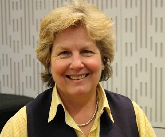 Sandi Toksvig Biography - Facts, Childhood, Family Life & Achievements