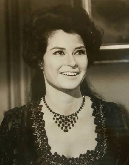 Soubor:Diane Baker (1969).jpg – Wikipedie