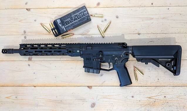 Samonabíjecí puška Nuova Jager AR15 SOLID 12", r.223 Rem