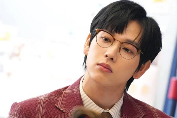 Yim Si-wan Unleashes Deadly Skills in ‘Mantis’