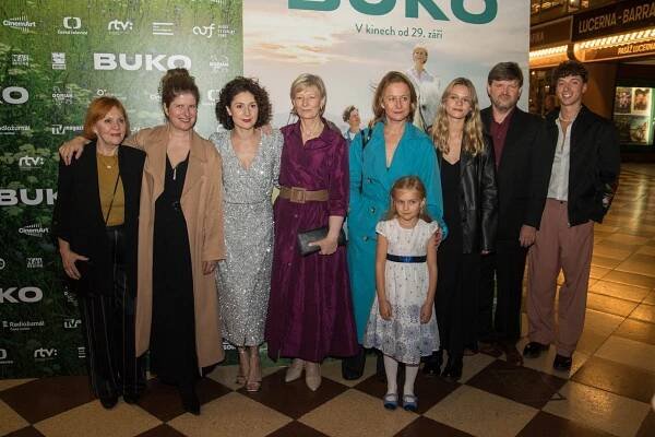 Premiéra v kině Lucerna, Praha - Lenka Termerová, Alice Nellis, Martha Issová, Anna Cónová, Petra Špalková, Josefína Strejčková, Maya Kintera, Martin Kubačák, Jan Cina - Buko - Z akcí