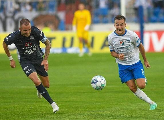 Filip Kubala vpravo.