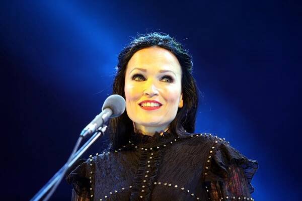 OBRAZEM: Tarja Turunen se svým vánočním koncertem znovu rozezněla Zlín