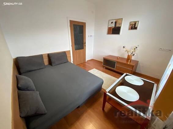 Pronájem bytu 1+kk 18 m², Pekařská, Opava - Předměstí