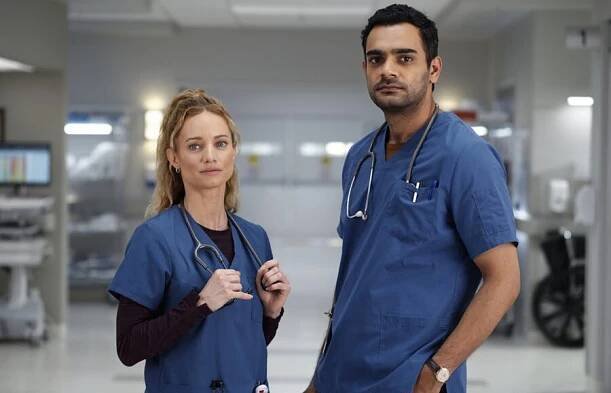 Laurence Leboeuf as Dr. Magalie Leblanc, Hamza Haq as Dr. Bashir Hamed — 'Transplant' Season 3