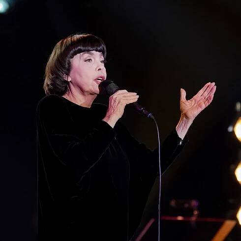 Podrobný fotoreport z koncertu Mireille Mathieu v pražském Kongresovém centru - Spycross