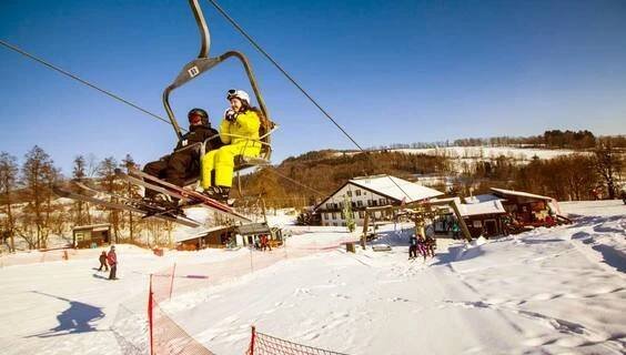 Ski areál Vrchlabí Kněžický vrch - Kebrlák | Lyžování Vrchlabí | NaVylet.cz