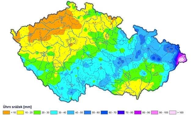 Některé oblasti ČR se vzdor srážkám dál potýkají s mimořádným suchem