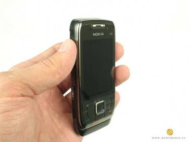 Galerie - Nokia E66: když manažer nechce QWERTY (test) – MobilMania.cz