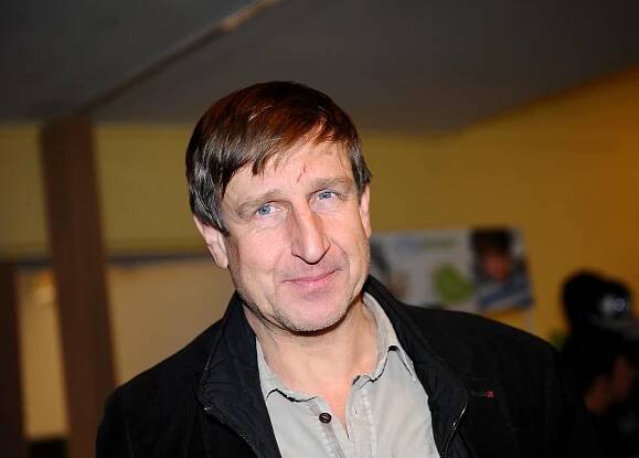 Slavní muži o návratu vojny: Mladíci tam zlidští, říká Ringo Čech. Vydra by ji zkrátil