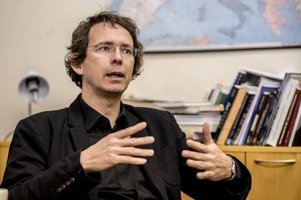 Petr Drulák: Regulace kapitalismu je naprosto základní otázka