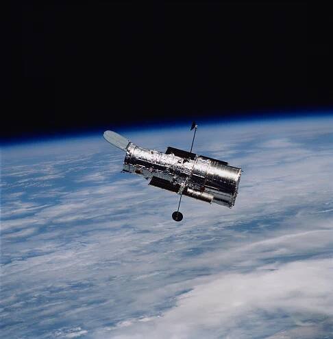 Astronauti dnes zakončí opravu Hubbleova teleskopu