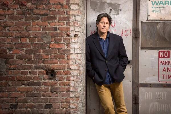 Author Photos | Robert Dugoni