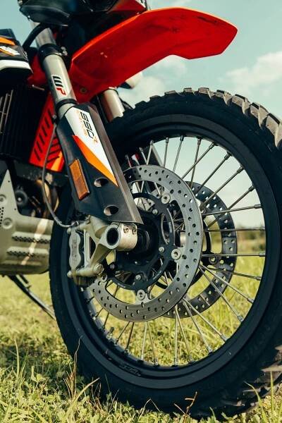KTM_890_Superadventure_R-2