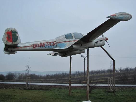 Bořetice – letadlo L-200 Morava