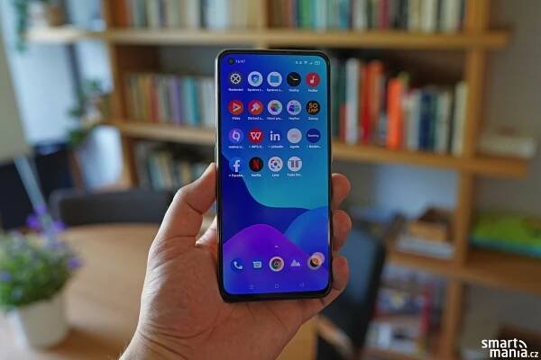 Realme GT 01