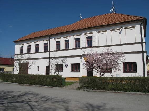 Soubor:Neplachov, obecní úřad.jpg – Wikipedie