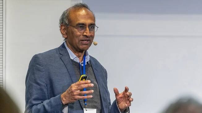 ‘We Are Not Programmed to Die,’ Says Nobel Laureate Venki Ramakrishnan