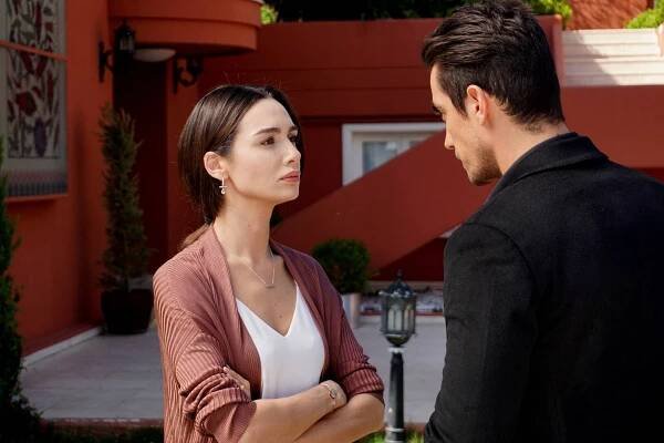 Siyah Beyaz Aşk - Episode 25 - Z filmu - Birce Akalay