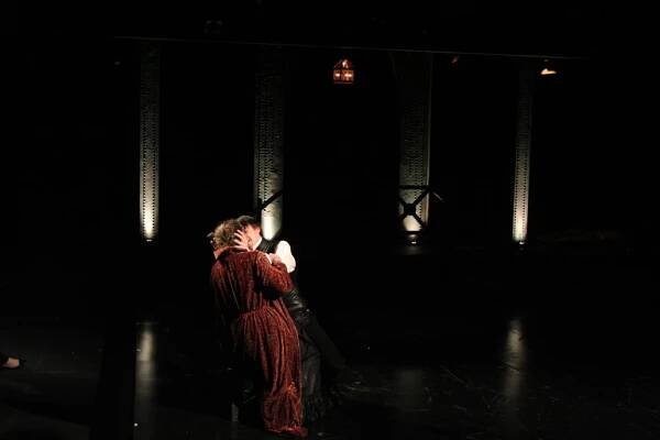Hamlet by William Shakespeare – Sarah Aker