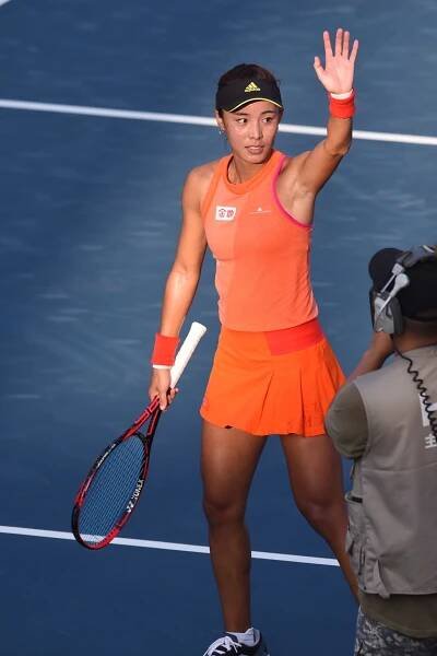Wang Čchiang získala doma premiérový titul z okruhu WTA, Berrettini uspěl poprvé v Gstaadu