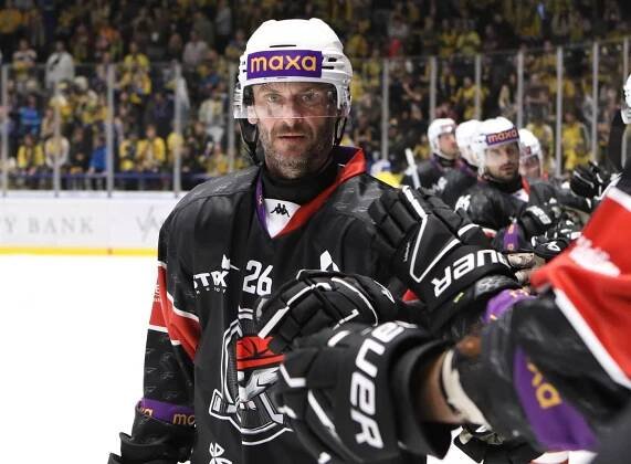 Všech 14 týmů Maxa ligy DNES V AKCI (25. 9.) 5. kolo 1. hokejové ligy živě