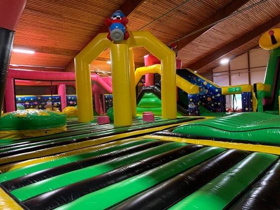 Airworld Roggel - Inflatable Parks