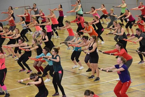 AEROBIK FITNESS – Mikulášský maratón - 7. 12. 2016 | Univerzita Pardubice