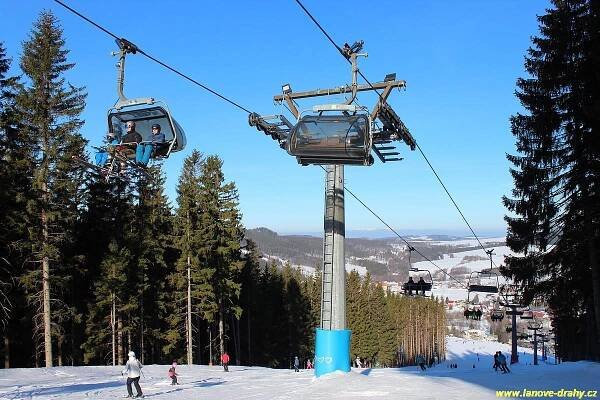 Sedačková lanovka Deštné v Orlických horách - Marta II