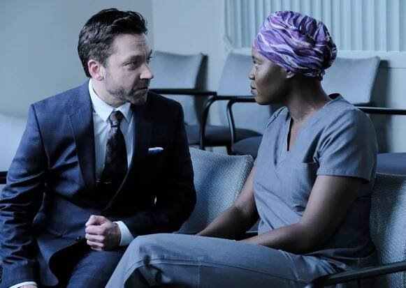 Doktoři - Chyba operatéra - Z filmu - Michael Weston, Shaunette Renée Wilson