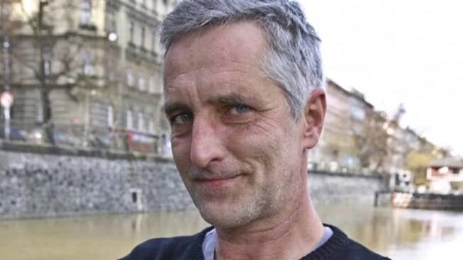 Inspirace: Herec Tomáš Hanák vlastnoručně zrenovoval nádraží na restauraci