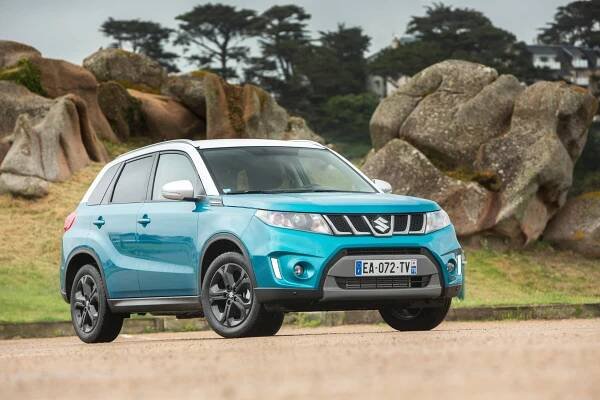 Suzuki Vitara: Podrobné specifikace vozidel & Interaktivní nástroj pro srovnání