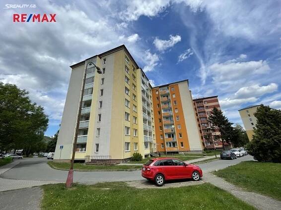Pronájem bytu 2+1 52 m², Štěpánská, Vsetín