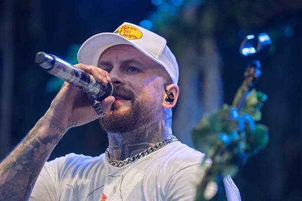 Podívejte se: Raper Marpo to na Kladně rozbalil ve stylu americké country music
