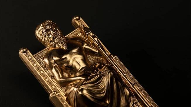 Zeus, otec všech bohů, v ultra vysokém reliéfu na minci - 3 unce ryzího stříbra | Mojemincovna.cz