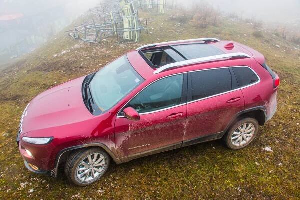 Jeep-Cherokee-2014-test-JeepCherokee-43