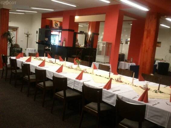 Radniční restaurace zdroj: Radniční restaurace