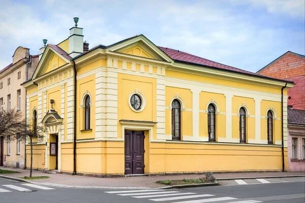 PARDUBICE – ZA TAJEMSTVÍM EVANGELICKÉ MODLITEBNY — Den architektury Archív