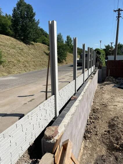 Betonování sloupků do ztraceného bednění | REALIZACE