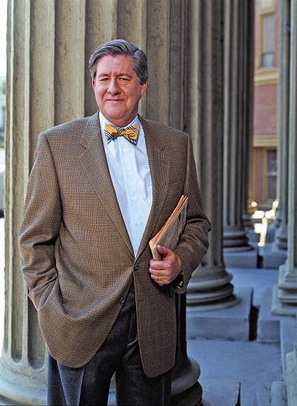 Gilmorova děvčata - Promo - Edward Herrmann