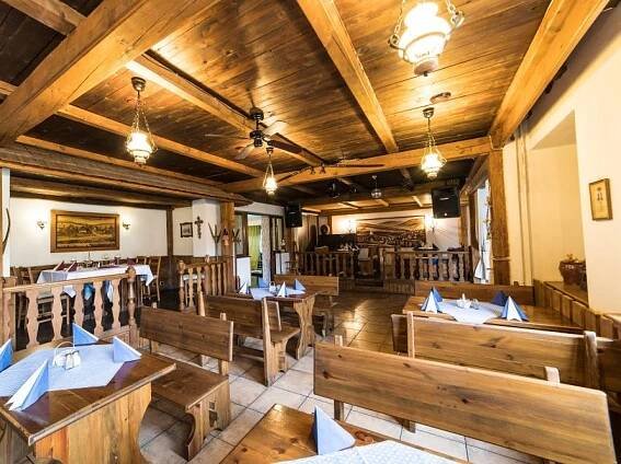 Valašský hotel a Pivní lázně OGAR