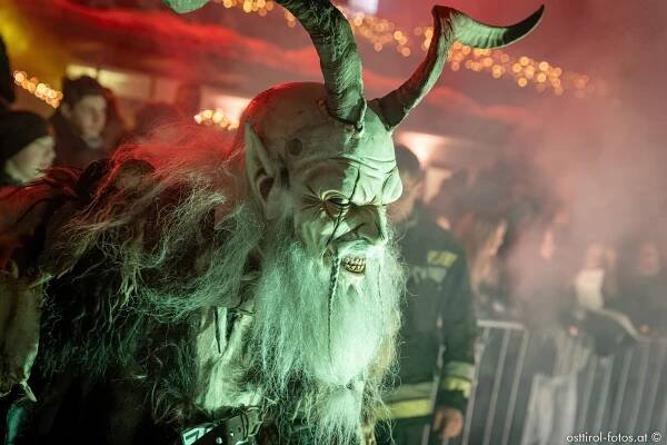 Krampusumzug in Sexten Südtirol osttirol-fotos.at