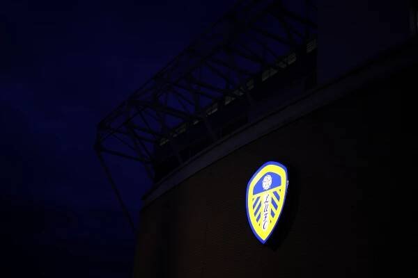 Leeds United badge.