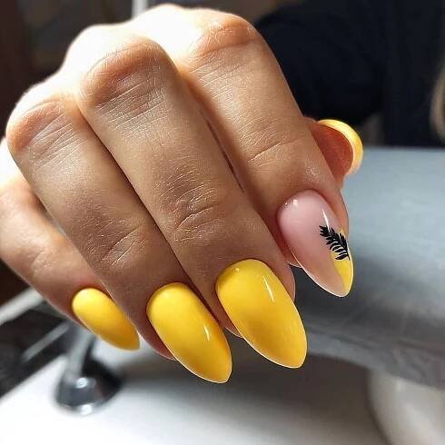 The Art of Autumn: Unleasing Creativity with Fall Yellow Nail Art Designs and Patterns pro rok 2023