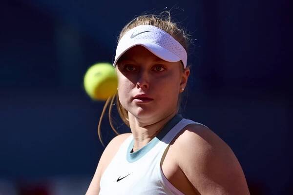 Brenda Fruhvirtová nadělila v Římě kanára a postoupila do druhého kola - Minutové zprávy 