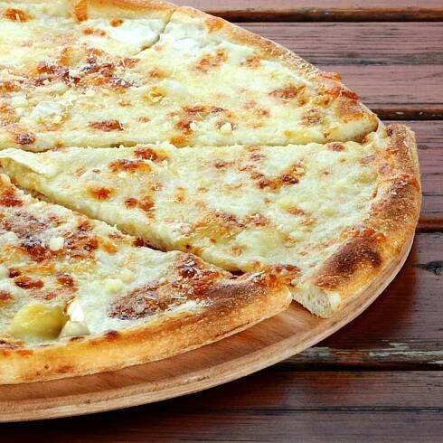 33cm 40. Quattro formagii crema