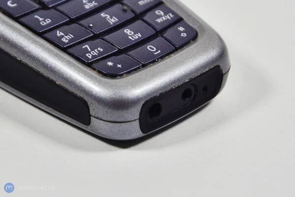 Nokia 2600