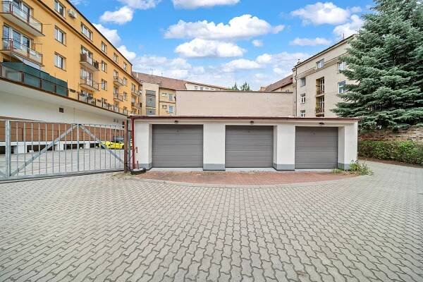 Prodej bytu 3+kk 71 m², Karla IV., Pardubice - Zelené Předměstí