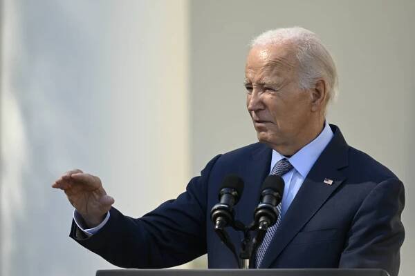 Galerie: Biden dal preventivní milost pěti lidem z rodiny. 20 minut před koncem mandátu - Galerie - Echo24.cz