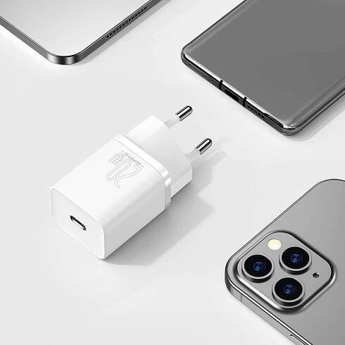 BASEUS NABÍJEČKA PRO IPHONE 12 13 PRO MAX USB-C 20W Barva bílá